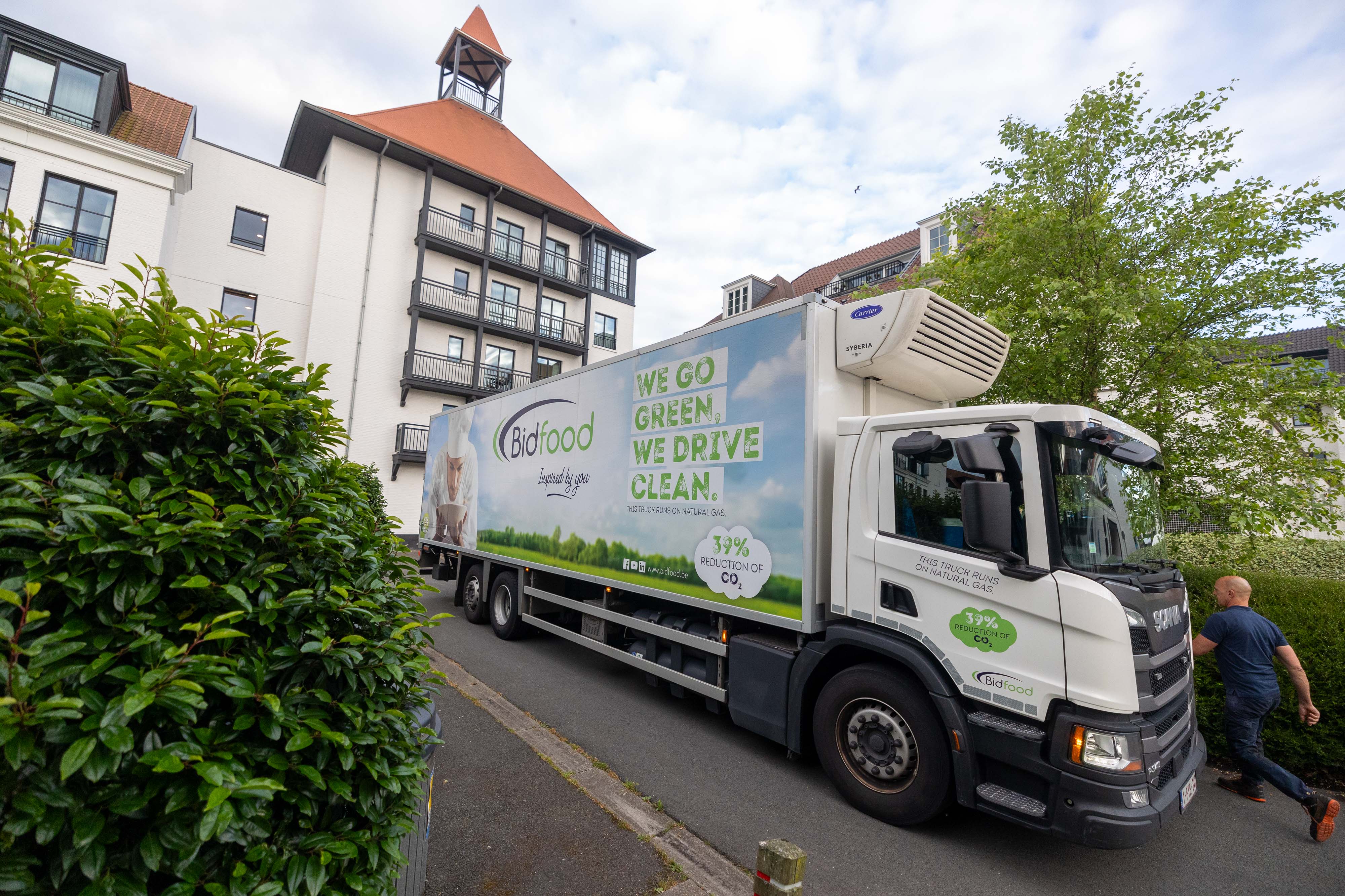 Bidfood Belgium green clean delivery truck